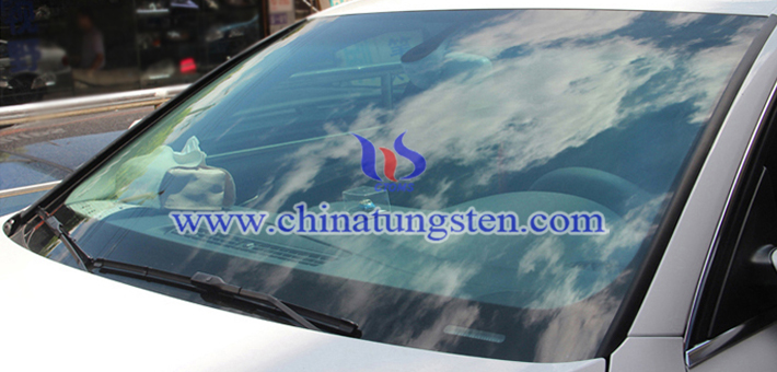 隔熱車(chē)窗玻璃用深藍(lán)色納米氧化鎢圖片