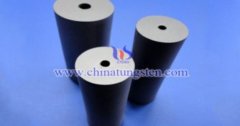 鎢鋼毛坯的自動(dòng)化噴砂處理圖片