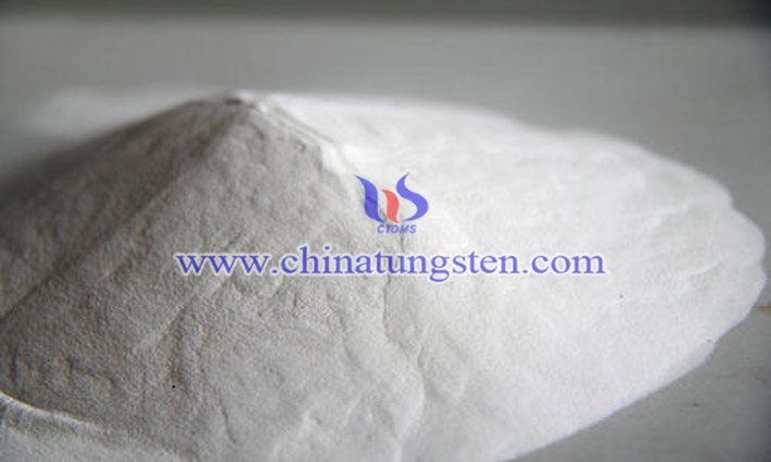 如何用氧氣調(diào)節(jié)氧化鎢納米棒長度圖片