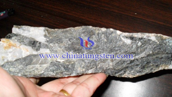 鎢礦原石，希特勒在中國大量采購這種戰(zhàn)略資源