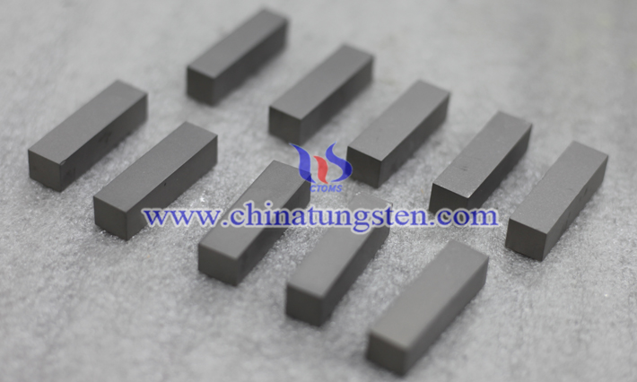 中鎢在線硬質(zhì)合金刀具圖片