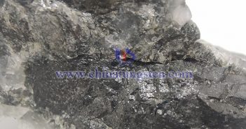 中國鎢礦儲量減少4.8% 資源保護(hù)與利用警鐘敲響 鎢礦圖片